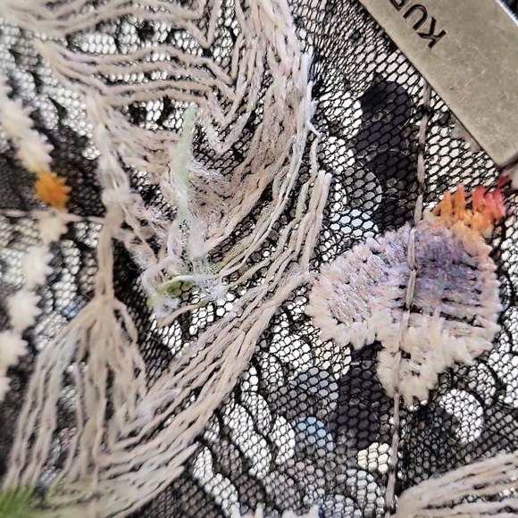 Kurt Geiger kensington embroidered sequin handbag with chain strap - Picture 12 of 13